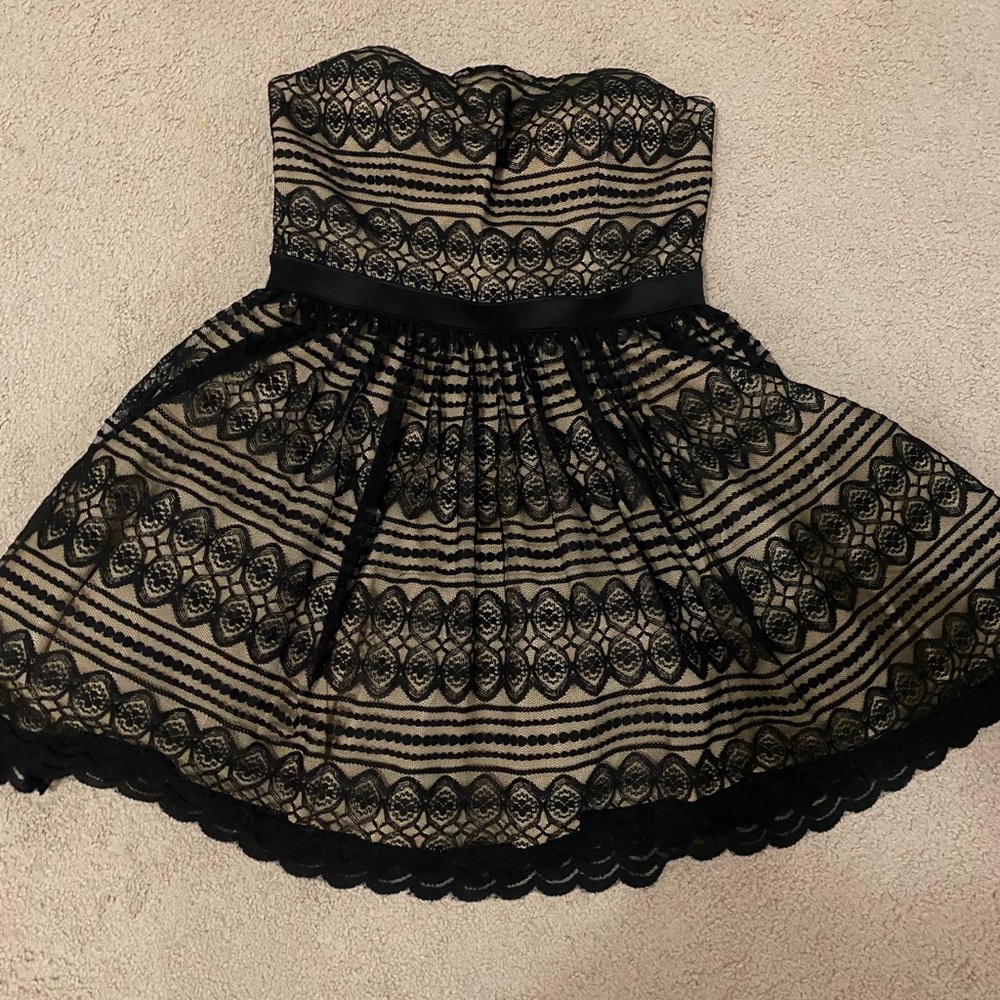 Bebe dress